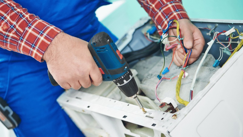 Söğütlü Hisense Hisense çamaşır makinesi kart tamiri – Su almama arızası orijinal parça ile giderildi. - Teknik servis örneği
